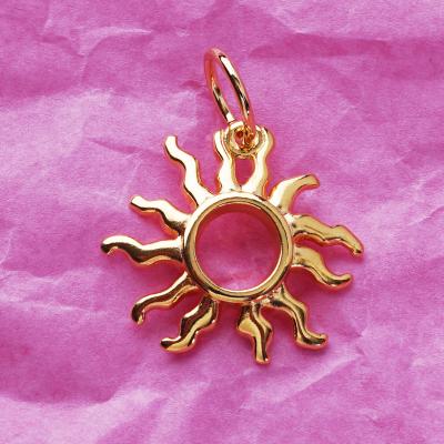 Sonne, vergoldet mit 24K Feingold, Amulett M