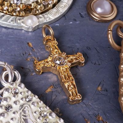 Cross GoldShiny, Amulett M