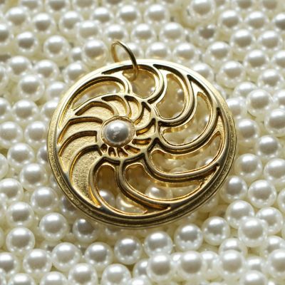 Atlantis GoldShiny, Amulett L