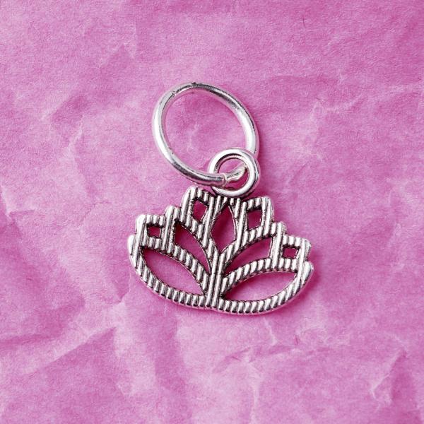 Lotus Flower, versilbert mit 999er Feinsilber, Amulett S