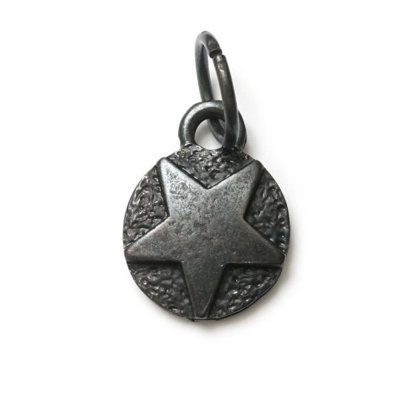 Stern BlackBeauty, Amulett S