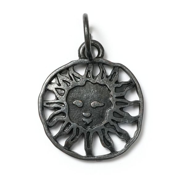 Sunshine BlackBeauty, Amulett M